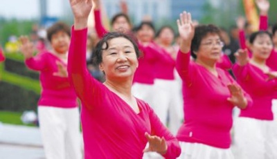 大媽跳廣場舞致房價下跌12萬 房主欲哭無淚