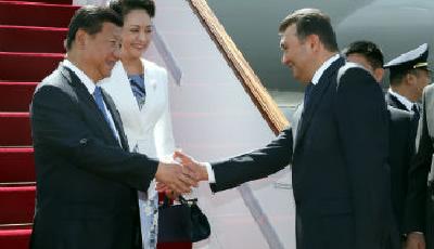 習近平抵達塔吉克斯坦首都杜尚別