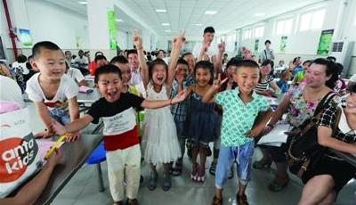 報告建議北京降低流動兒童入學門檻 取消五證