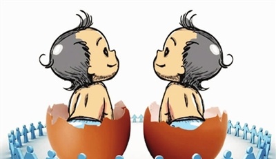 2017年我國出生人口和出生率雙降 二孩數量首超一孩