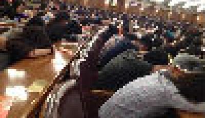 九旬院士人民大會堂做報告 學生睡倒一片