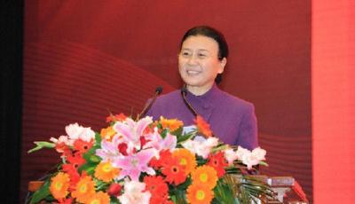 人民日報都急了:互聯(lián)網(wǎng)時代不跨界就有人敢打劫