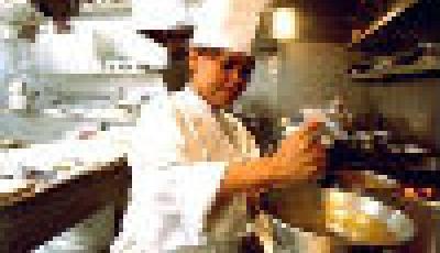 揭秘為奧巴馬掌勺的首席女總廚 曾在酒店打工