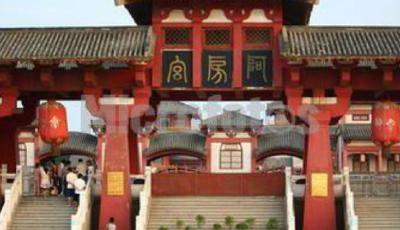 西安耗資2億阿房宮因違建被拆 擬投380億再造