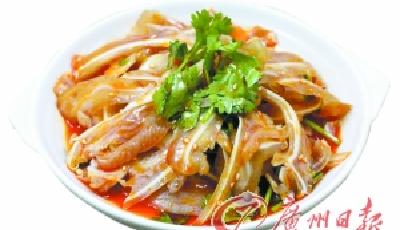 又是亞硝酸鹽？幼兒吃路邊豬耳朵險丟命