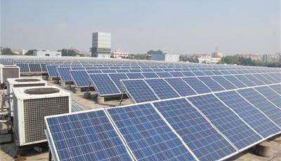 全省首個利用屋頂發電項目啟用 年收益近70萬