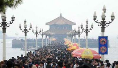 老商圈掘金“青島味” 旅客接待量比節前增三成