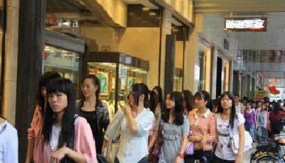 千百個景區賣同樣旅游商品 網友：還不如去義烏