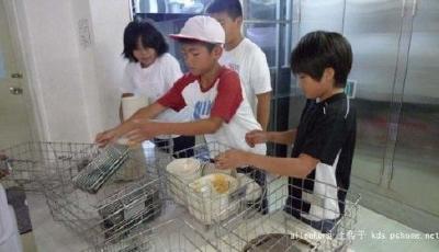 看日本小朋友咋吃飯 目瞪口呆！