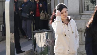 張曙光曾花280萬在京為其33歲女演員情婦買房