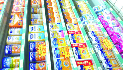 史上最嚴奶粉新政:國內和進口乳粉統一注冊管理