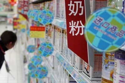 婴儿配方奶粉广告禁令酝酿加码 政策执行难