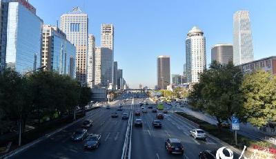 APEC單雙號限行啟動 北京公交地鐵將增加運力