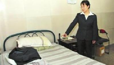 銀行女職員半夜遭遇歹徒 勇敢反抗保住60萬元 