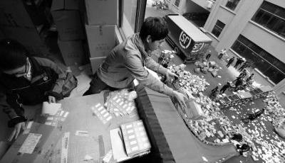 多家快遞首日業務量破千萬 消化雙十一包裹需10天