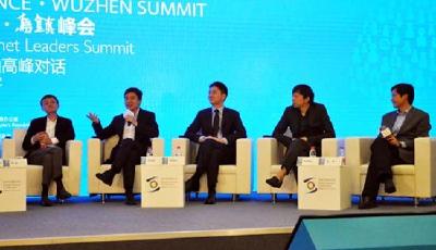 馬云“斗嘴”劉強(qiáng)東：阿里要培養(yǎng)更多的京東