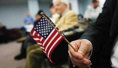 美國移民改革引爭論 媒體盤點(diǎn)對無證移民誤解 