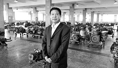 藍翔校長妻進京舉報丈夫：撤其人大代表職務