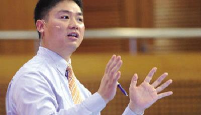 劉強東私會綠城董事長 又一電商大佬要玩中超？