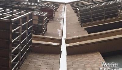 上海兩棟動遷房樓親親 開發(fā)商：自然沉降