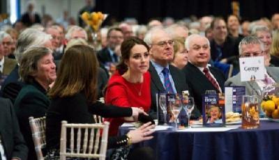  英凱特王妃慈善活動上淚灑當場