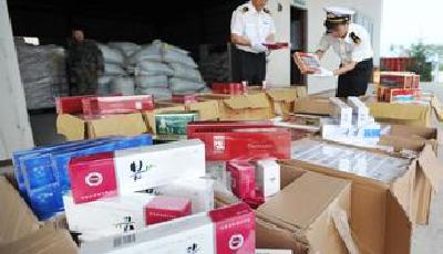 廣東查獲家族式走私香煙團伙 利潤至少100%