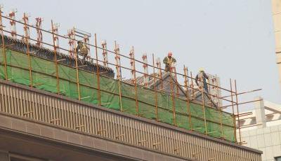 河南滎陽"樓頂四合院"開拆 拆遷費(fèi)需10萬(圖)