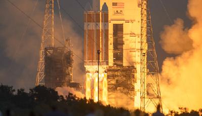 “獵戶座”飛船發射成功 人類離火星又近一步