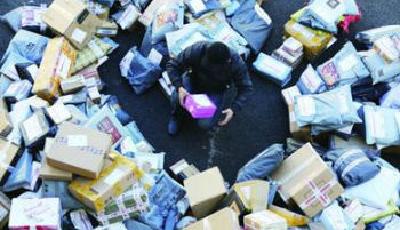 日媒：中國(guó)快遞員責(zé)任心太強(qiáng) 背后事故令你驚悚