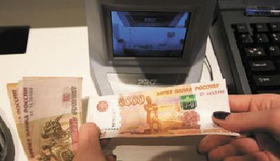 盧布狂貶 華人掃空莫斯科奢侈品