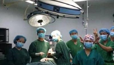 西安手術臺拍照事件 分管副院長等3人被免職 