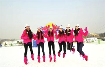 省內(nèi)最大滑雪場月底迎客 位于青島西海岸新區(qū)