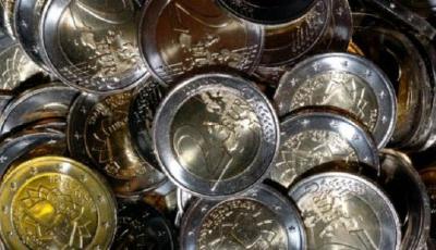 BBC：中國制假幣“近乎完美” 威脅2英鎊安全性