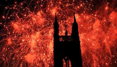 新年啦！盤點(diǎn)全球各地迎新年奇葩習(xí)俗