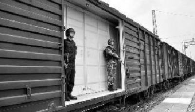 貨幣押運(yùn)列車首次告別悶罐配備廚衛(wèi)設(shè)施與空調(diào)