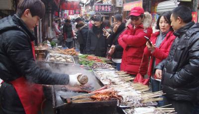中國春節期間人均一餐花費65元 北京為98元
