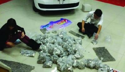 就是任性 公交公司老板提半噸硬幣買皮卡