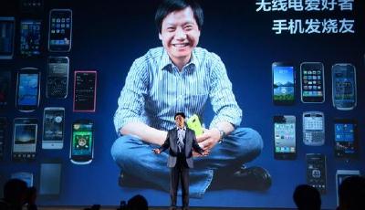 雷軍成2014中國年度商人 稱柳傳志對自己影響最大