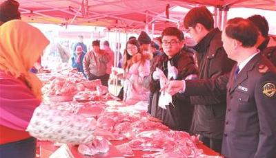 嶗山“農村大集”集中抽檢春節前檢1000批年貨食品