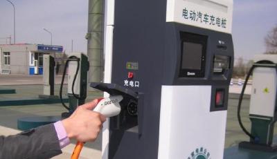 北京正在將路燈改造為充電樁 解決電動車充電難題