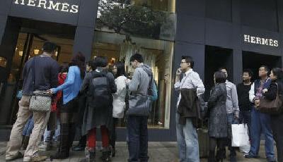 機構:中國奢侈品市場去年首現負增長 同比降1%