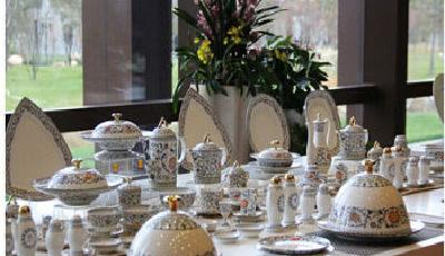 一種餐具釉面使用13種顏色 國宴瓷有多講究