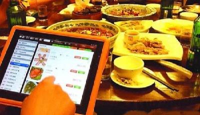 網上訂餐引巨頭“競折腰”：燒錢堪比打車軟件