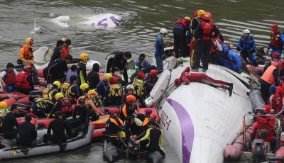 臺灣復興航空一航班墜機 遇難人數(shù)已增至23人