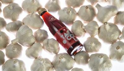 “蒜爽”！日大蒜味可樂橫空出世 售價(jià)10.5元