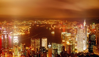 港媒：迪斯尼樂園十年成績大 香港旅游業(yè)待提升