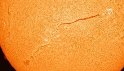 史上最長太陽暗條出現(xiàn) 可能會(huì)對(duì)通訊產(chǎn)生影響