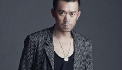 演員王學兵涉毒被抓 和其他演員同時被警方帶走