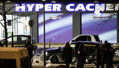 巴黎遭恐怖襲擊超市重開業 內政部長成首位客人