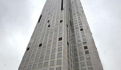19天建57層高樓 外國(guó)網(wǎng)友：只有中國(guó)人才能辦到